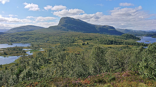 Skamdalshorgi and Olastøl from the east/southeast
