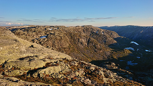 Approaching V av Åsabotnen