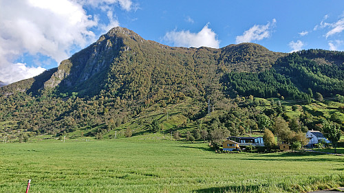 Looking back up at Malmangersnuten from Malmanger