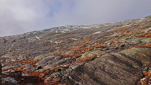 Approaching the summit of Slettefjellet