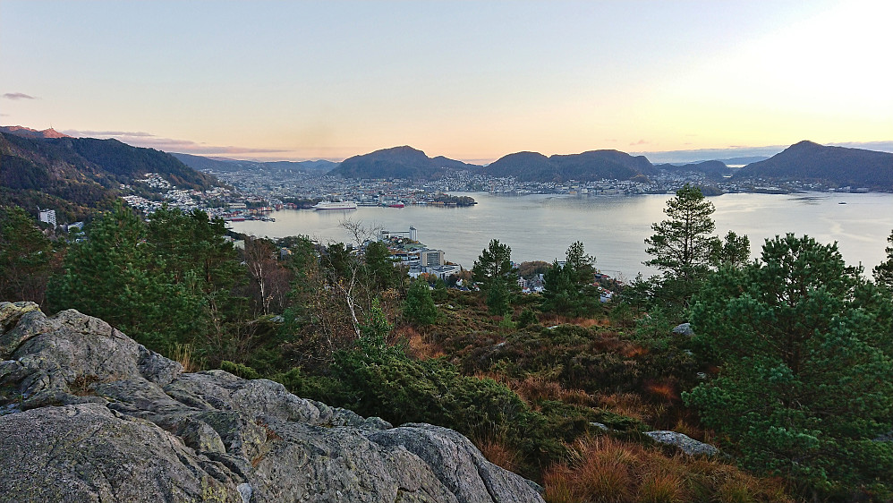 Towards the Bergen city center from Ørneberget