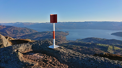 The summit of Torefjell with Øystese in the background