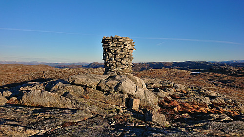 The summit of Skarpefjellsnakken
