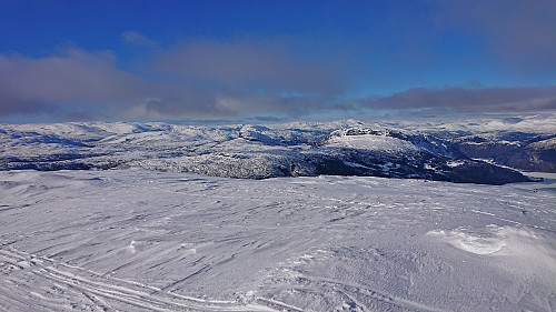 Northeast from Ingebjørgfjellet towards Krokvatnet and the surrounding mountains
