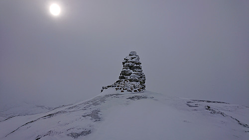 The summit cairn at Kjerringfjellet