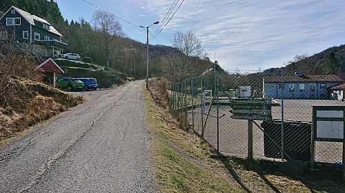 The start of the hike at Hosanger Montessoriskule