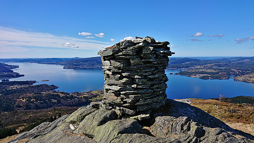 The summit cairn at Åsheimveten
