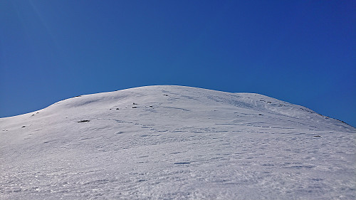 Ascending Klevanuten from the northeast