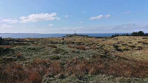 Heading towards the westernmost part of Marøy