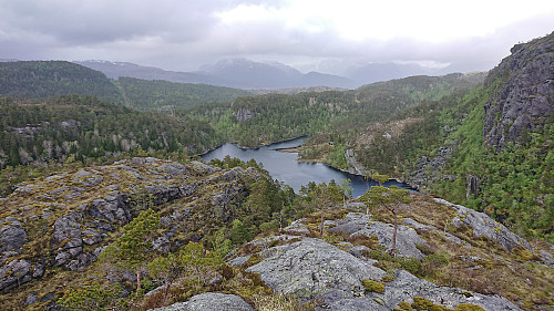 Approaching Langedalsvatnet