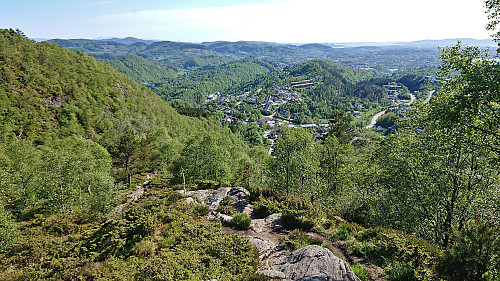 Looking back at Sædalen (and Dyngelandsåsen and Helldalståta) from the ascent