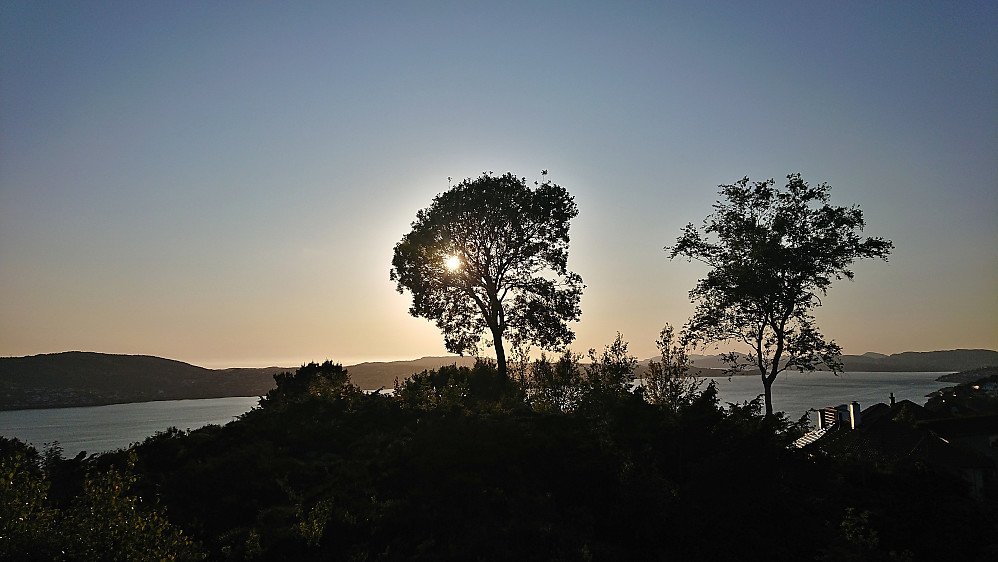 Sunset from above Hellen festning