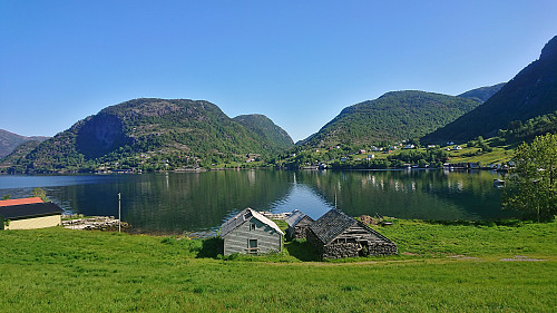 Skjeggedalsfjellet and Litlefjellet
