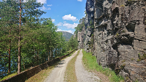 The gravel road to Lund