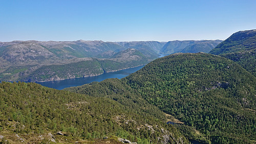 Masfjorden from Skjeggedalsfjellet with Heinakken at the center