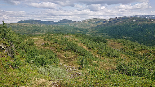 Storanosi, Bjørnafjellet and Vardafjellet from northeast of the summit