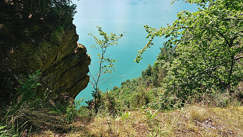 The long drop down to the fjord from Eikagjelet
