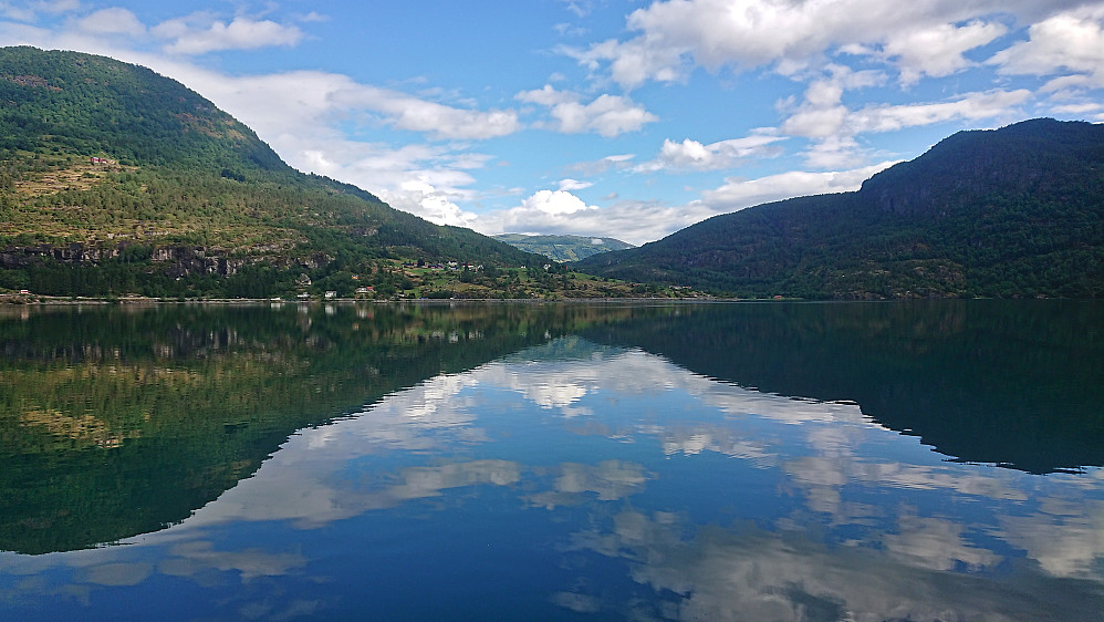 Barsnesfjorden