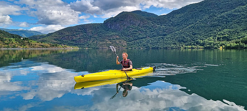 Kayaking in Barsnesfjorden