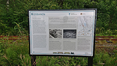 Sign about Osbanen next to Fanavegen north of Stend
