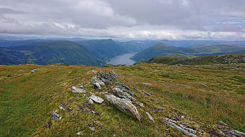Towards Bruviksnipa and Hananipa from Høgevarden