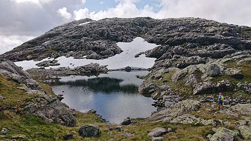 Small unnamed lake on the way to Sørdalsfjellet