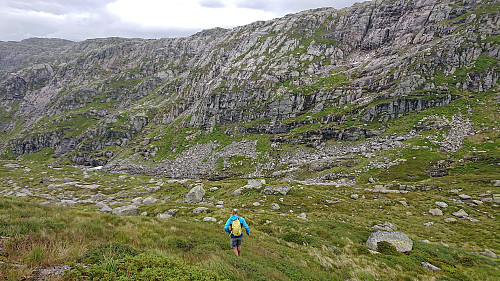 Descending into Sørdalen