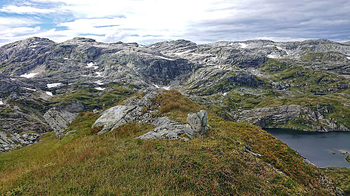 The summit of Ådni 1103 with Fuglafjellet in the background