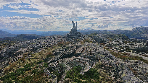 The summit cairn at Gråtindane