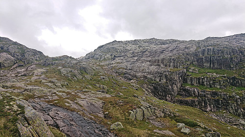 Approaching Eldhusfjellet