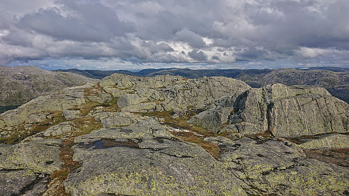 Three of the four potential summit of Vest for Vestrebotn. Standing on the final candidate.