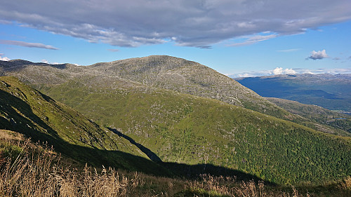 Søre Gullfjelltoppen from the start of the ascent to Hausdalshorga