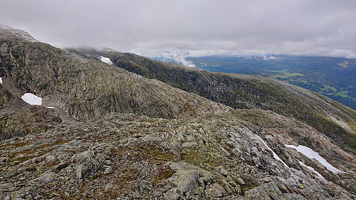 Descending towards Rastaklov