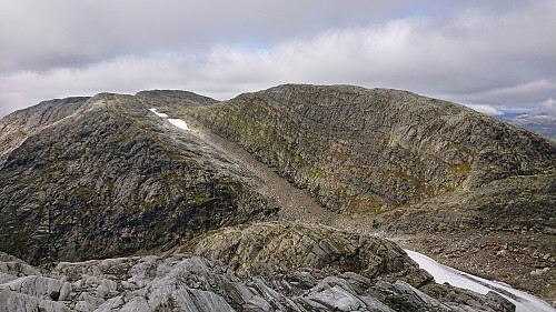 Fribottseggi Øst and the ascent to Fribottseggi