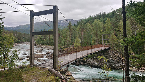 Looking back at the bridge north of Vetramyri