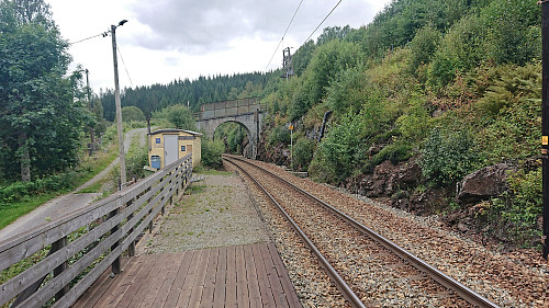 Øyeflaten train station