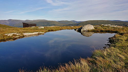 Towards Hausdalshorga from outside Lidskjalv