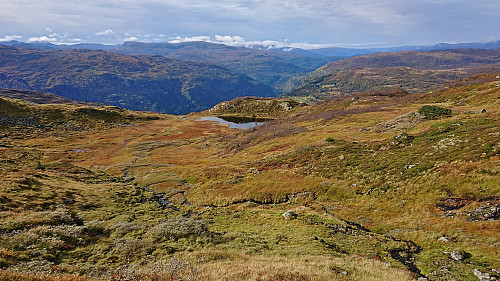 Looking back at the small unnamed 894 lake from the ascent