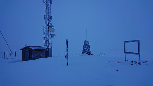 The summit cairn at Storefjell
