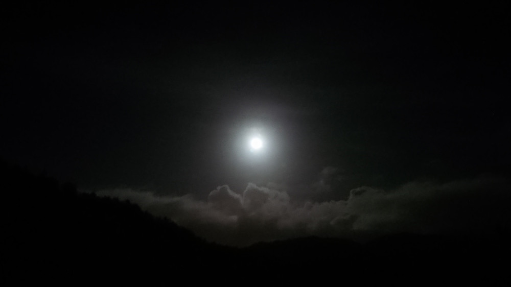 The full moon from Furukammen