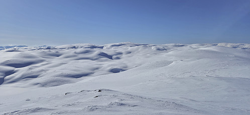 Looking back at Kaldanuten from Såteggi