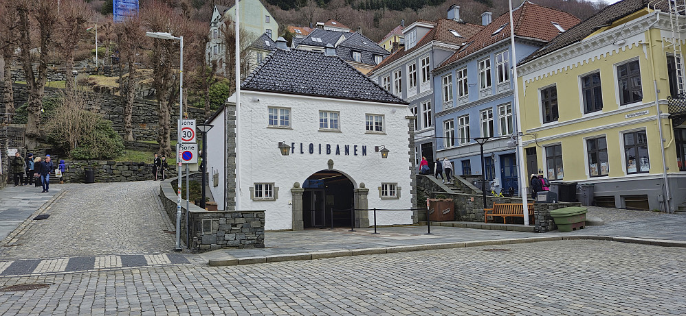 The lower station of Fløibanen