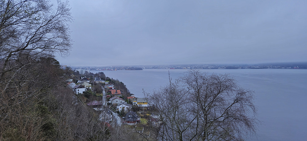 Bergen from Helleveien in the fog