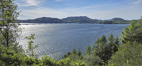 Storeknappen, Krossfjellet and Håøytoppen from Kråkeberget