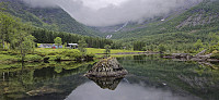 Leirevatnet and Leiro