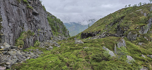 Descending from Mysterfjell