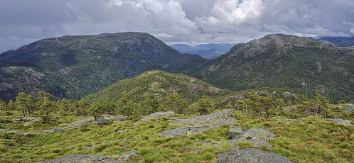 Vardefjellet, Dalsfjellet and Austefjellet from the descent to Breidskaret
