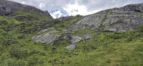 Maybe an alternative ascent route is to start from the left