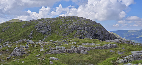 Approaching Drogegjeltoppen