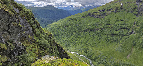 Kvassdalen with Svolefjellet in the background